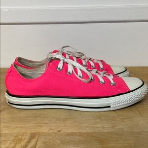 Converse All Star hot pink lace up casual sneakers women’s size 9
